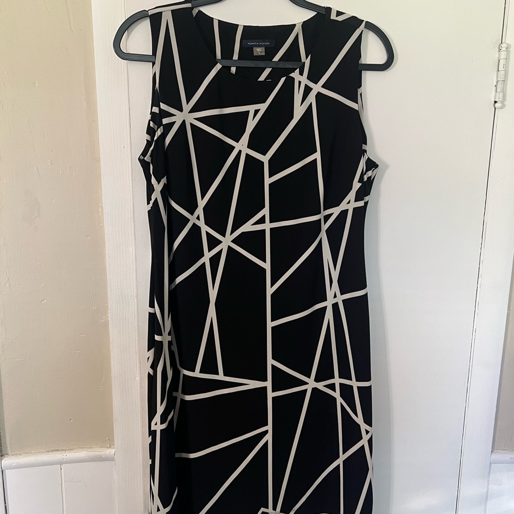 Tommy Hilfiger Black and White Abstract Shift Dress